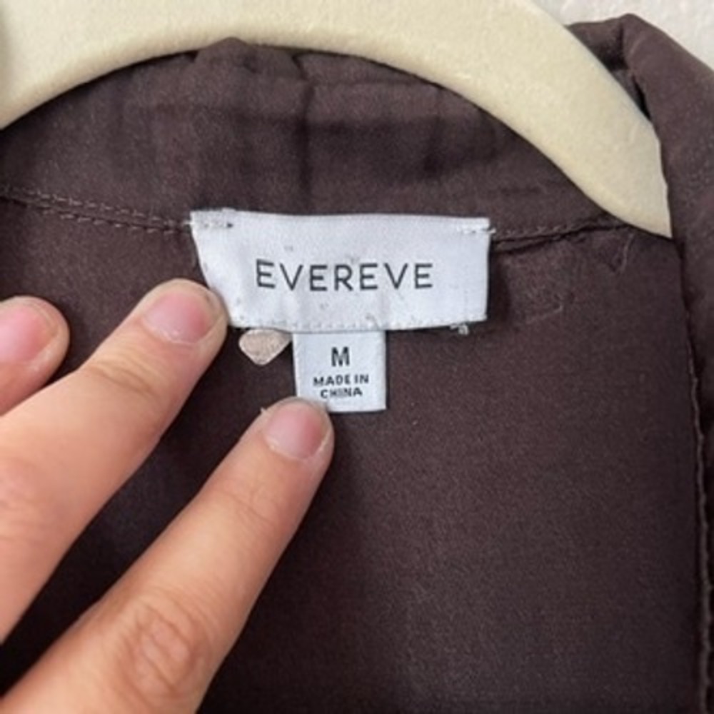 Evereve Womens Chocolate Brown Button Down Long Sleeve Blouse Shirt Size M - Picture 4 of 5